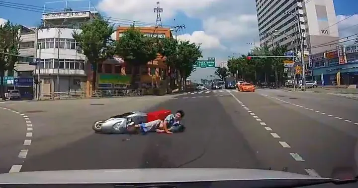 Frontale evitato di pochissimo