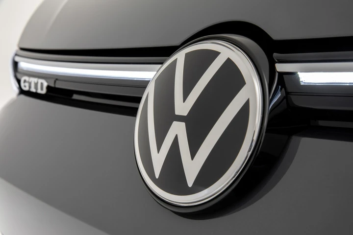 Coronavirus: Volkswagen annuncia la chiusura degli stabilimenti tedeschi ed europei