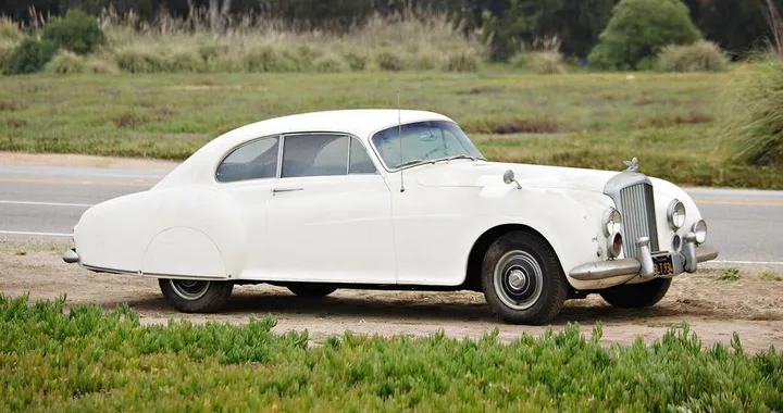 All'asta la Bentley comperata da Ian Fleming