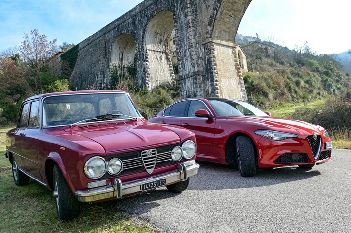 Alfa Romeo Giulia 6 C Villa d’Este: la prova su strada con l'antenata del 1973