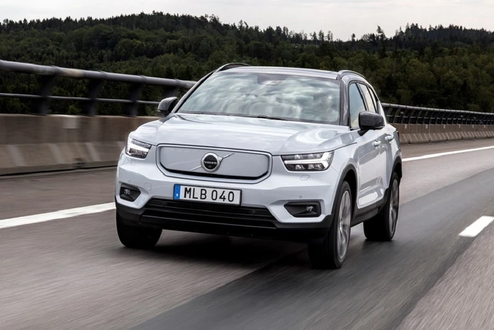 Volvo XC40 Recharge: i vantaggi della guida elettrificata