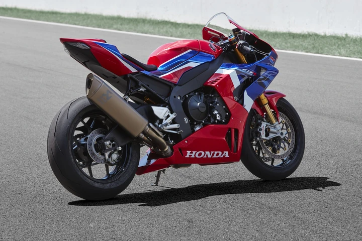 Pirelli, le Diablo Supercorsa SP vestono la nuova Honda CBR1000RR-R Fireblade 2020