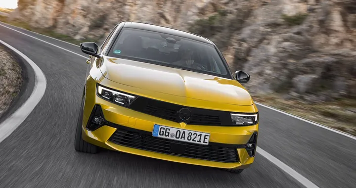 Opel Astra 2022: primo contatto con la nuova compatta del Fulmine