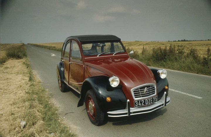 Citroën: i 40 anni della 2CV Charleston