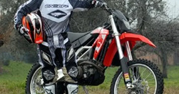 Aprilia e Stefan Merriman insieme nel Mondiale Enduro 2007