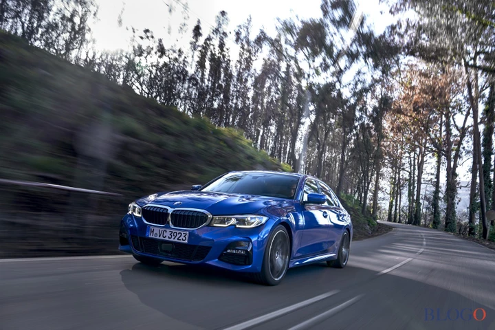 Nuova BMW Serie 3: la bavarese diventa uno smartphone. Primo contatto