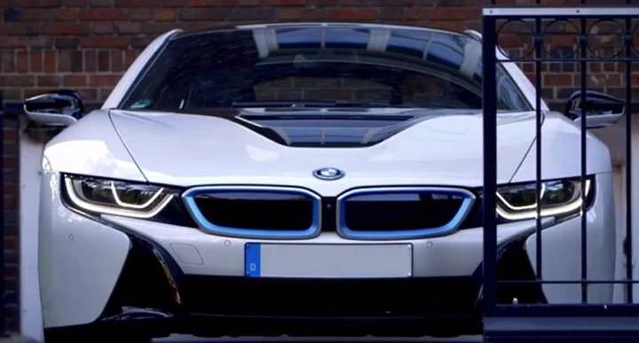La storia del primo cliente di BMW i8