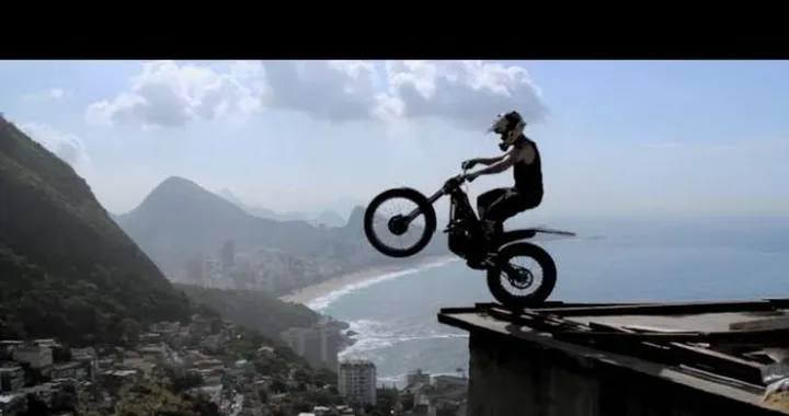 Julien Dupont Ride The World: Rio de Janeiro