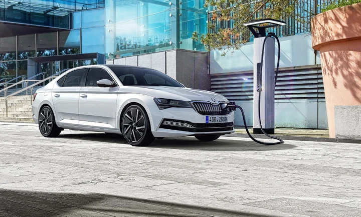 Nuova Skoda Superb: le indiscrezioni sulla quarta generazione