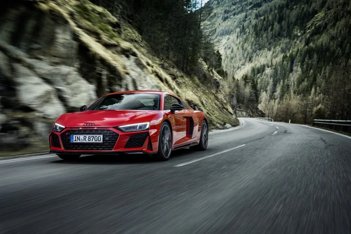 Audi R8: ecco la versione V10 performance RWD