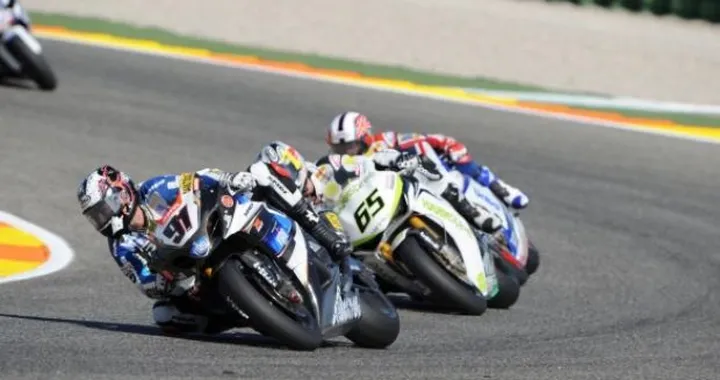 WSBK ad Assen: Haslam, "Magica Suzuki". Guintoli "prenota" il podio