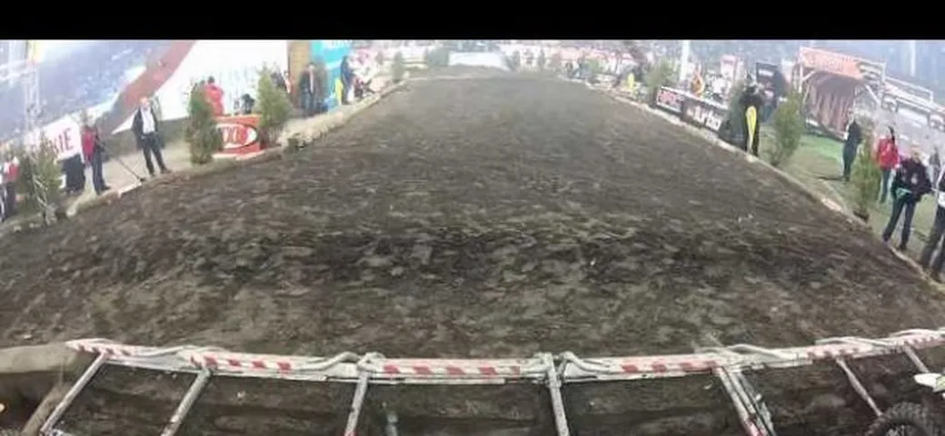 SuperEnduro: Taddy Blazusiak domina in Polonia la prima gara del Mondiale 2013