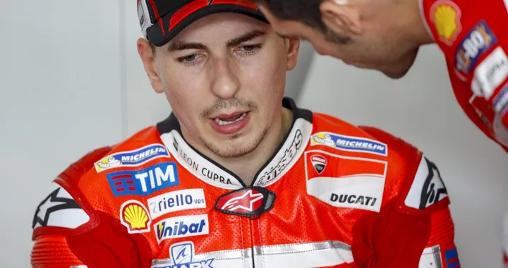 MotoGP, Lorenzo campione senza "maestri". Agostini imparò da Hailwood