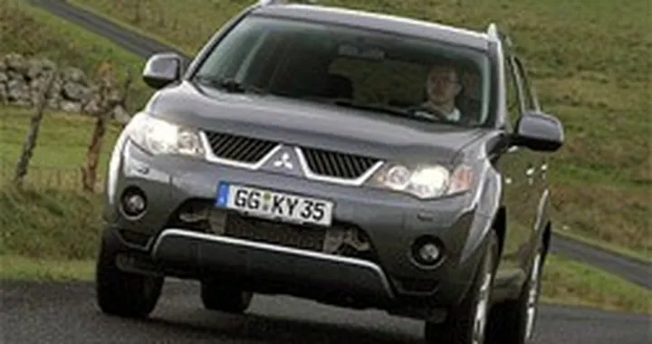 Sulla Mitsubishi Outlander il 2.2 HDi Peugeot-Citroen