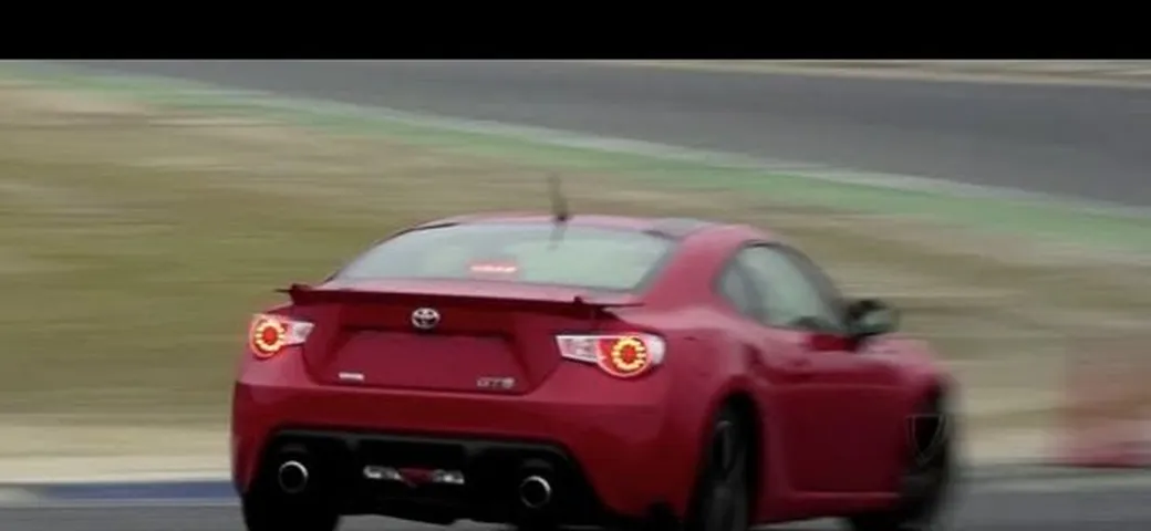 Chris Harris prova la Toyota GT 86