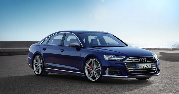 Audi A8: la versione 60TFSI ed altre novità