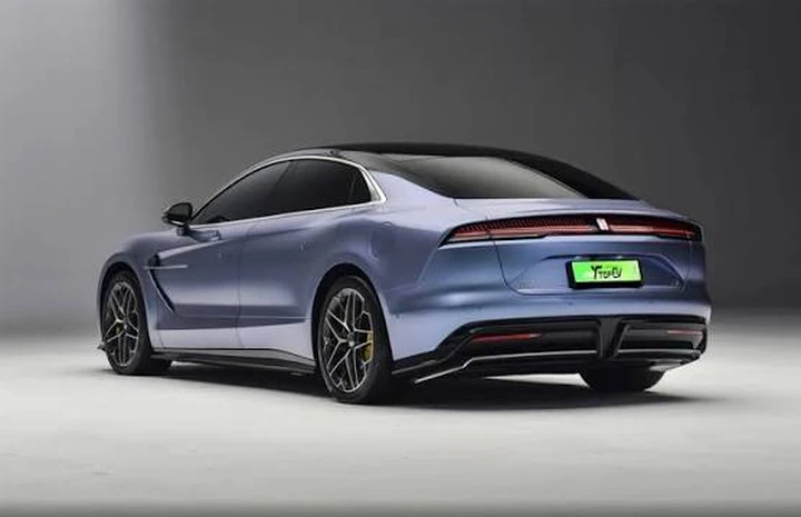 BYD mette alla prova la batteria: dopo 30.000 km conserva il 98,7% della capacità
