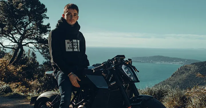 Una special su base Husqvarna Vitpilen per Charles Leclerc