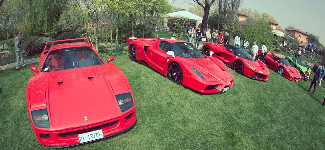 Cars and Coffee: le immagini dal raduno di Brescia