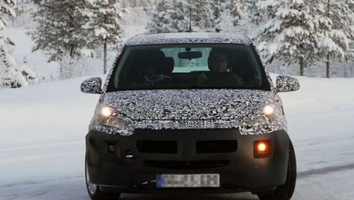 Foto spia Opel Allegra