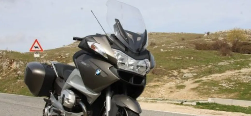 TEST: Faccia a faccia con la BMW R 1200 RT 2010