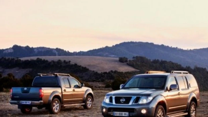 Nissan: prime immagini per Pathfinder e Navara restyling