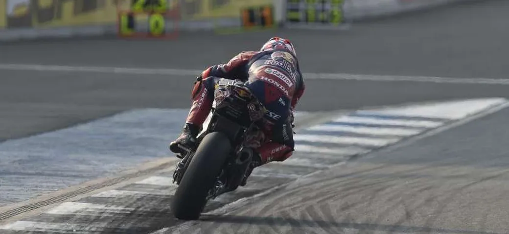 SBK Thailandia, finalmente la Top Ten per Hayden e Bradl