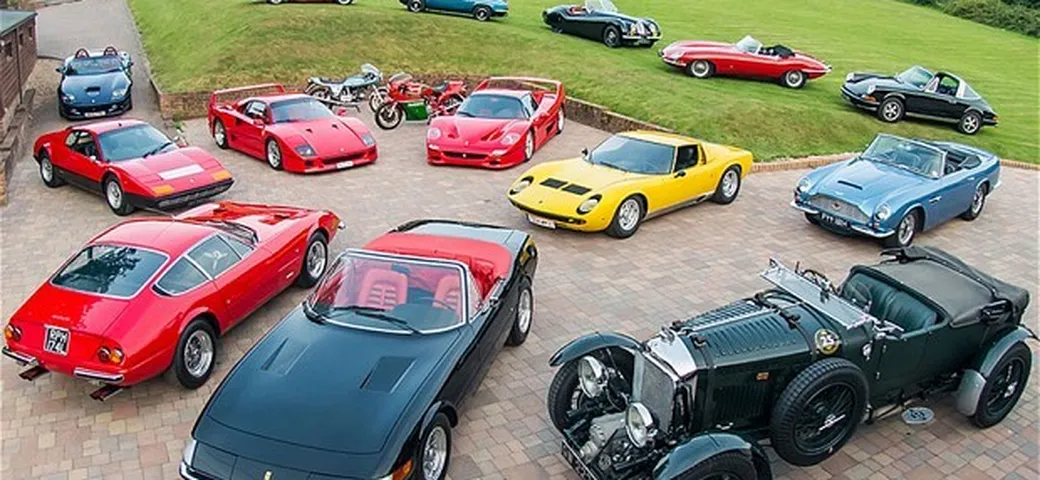 Appassionato inglese vende l'intera sua collezione