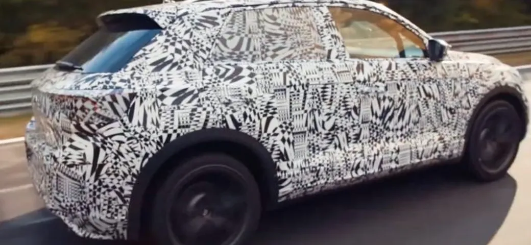 Volkswagen T-Roc R si presenta al Nürburgring [Video]