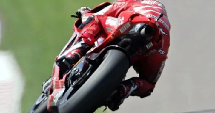 Estoril FP2: Stoner conferma, Rossi perde una posizione