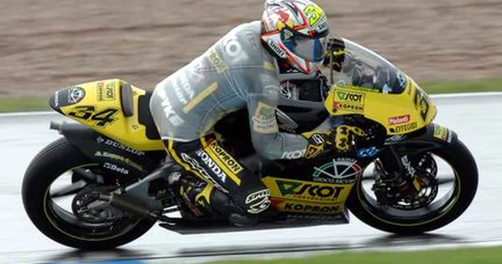 Donington 250: Dovizioso trionfa sull'acqua