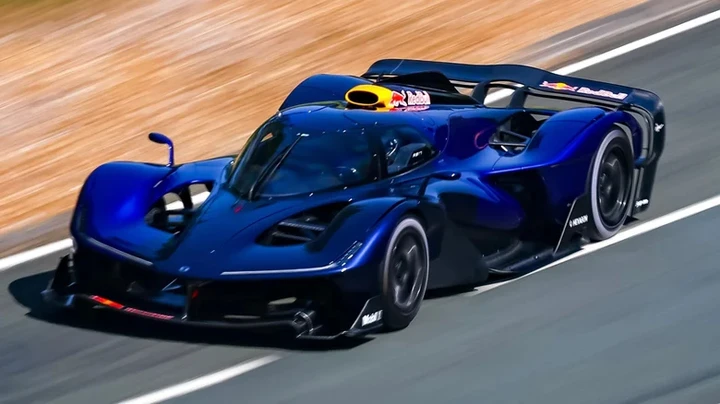 La Red Bull RB17 è realtà, 50 esemplari, V10 aspirato e prestazioni da Formula 1