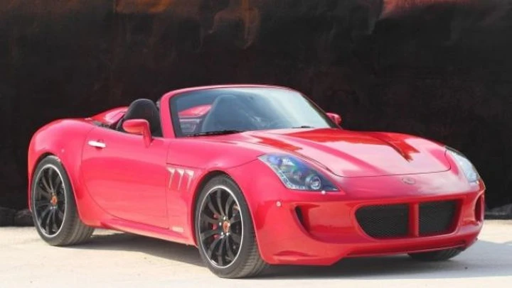 Tauro V8 Spider