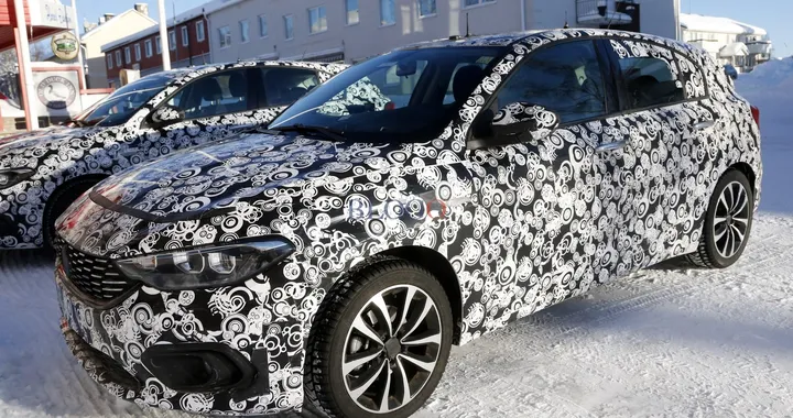 Fiat Tipo 2 volumi: le fotospia sulla neve