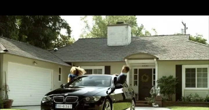 Bmw: secondo video-spot della serie "Jump of Joy"