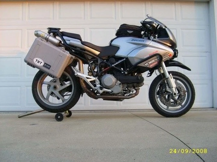 Special Ducati Strada Avventurosa
