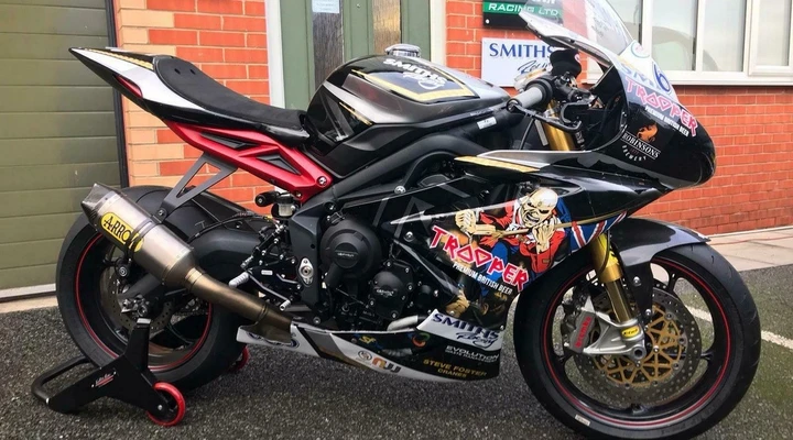 TT: su eBay la Daytona 675R di Hickman
