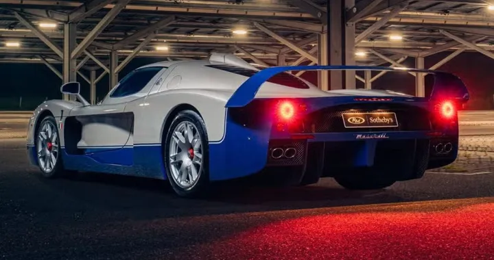 Maserati MC12 all'asta: in vendita un rarissimo esemplare con soli 2.024 km