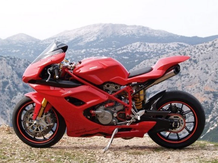 Special: Ducati Desmo Infinito