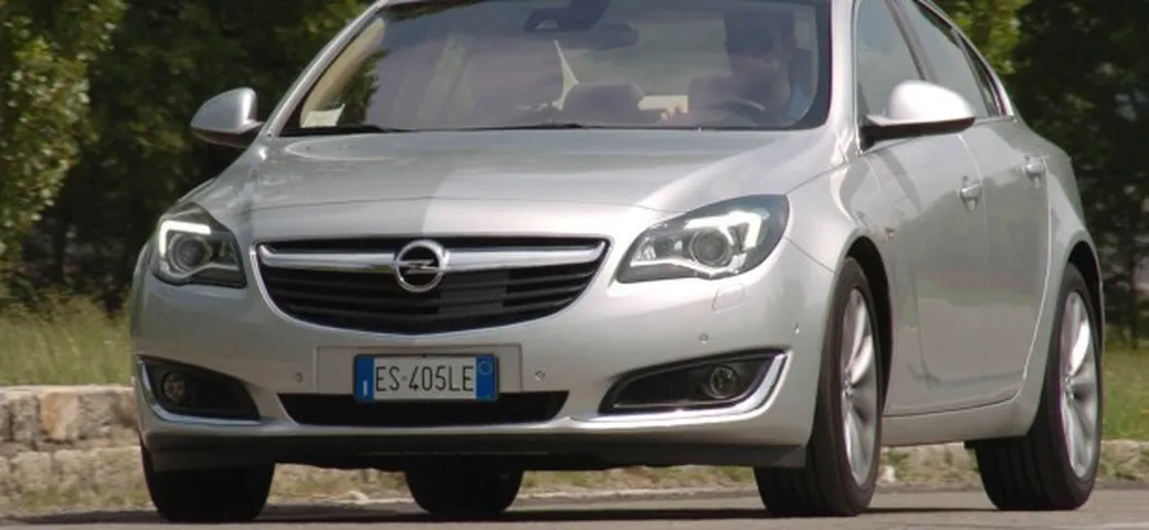 Opel Insignia 2.0 CDTI: prova su strada e listino prezzi