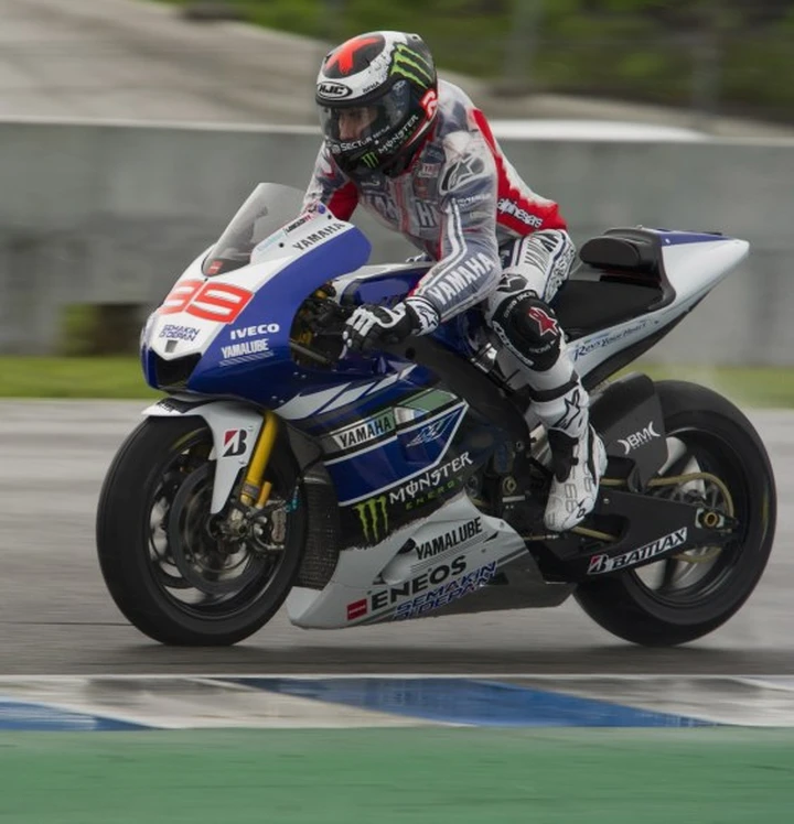 Test MotoGP a Jerez: pioggia protagonista, gli spagnoli comandano sul bagnato, primo Lorenzo
