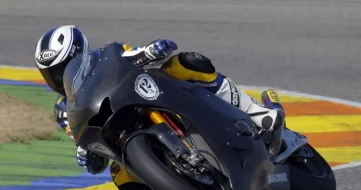 Moto2: il polacco Lukas Wargala con il team G22 di Pablo Nieto