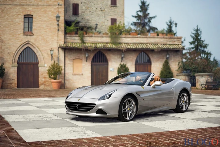 Ferrari California T: la Tailor Made per Shanghai 2015
