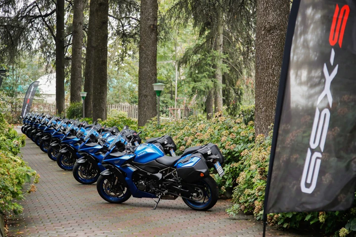 Suzuki: al via il Tour GSX-S1000GT