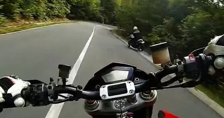 Video: mai esagerare con la velocità su strade sconosciute...