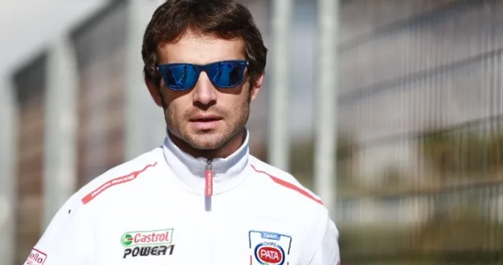 SBK 2015, Honda: niente fratture per Guintoli dopo la caduta di Jerez