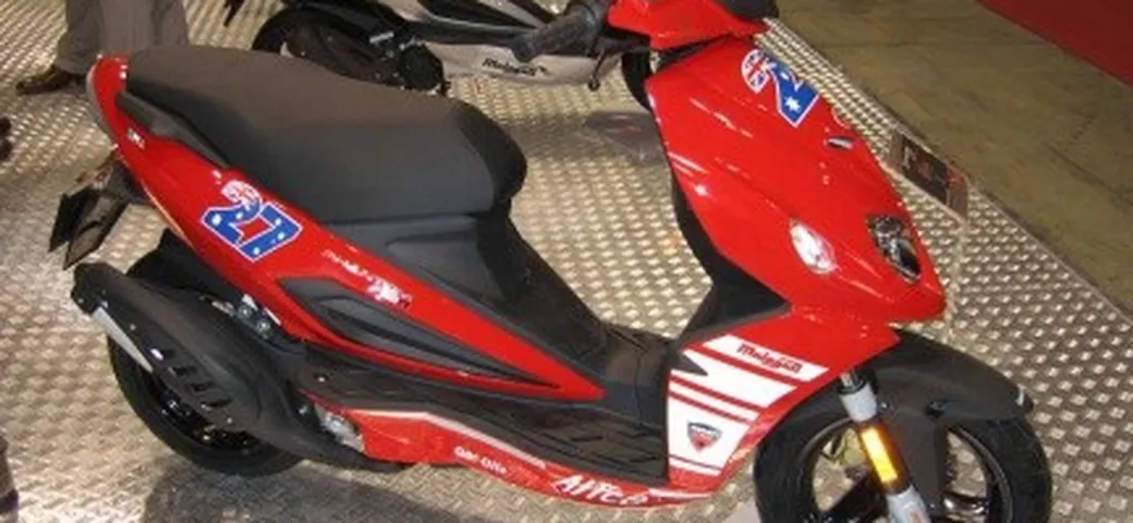 Eicma 2007: Malaguti Phantom F12R Replica
