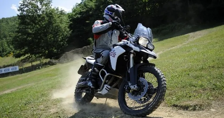 Test Abbigliamento BMW 2015: BMW GS Dry e BMW Rallye