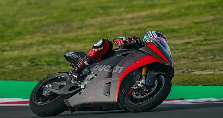 Ducati World Premiere 2022: dobbiamo aspettarci anche un'elettrica?