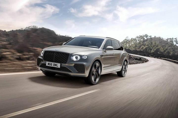 Bentley Bentayga Artenara Edition, omaggio esotico: che classe